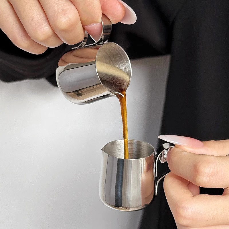 Milk Steaming Pitcher - ステンレス鋼ミルク泡立てピッチャーエスプレッソ蒸しコーヒーバリスタラテ泡立て器カップカプチーノミルクジャグクリーム泡ピッチャー
