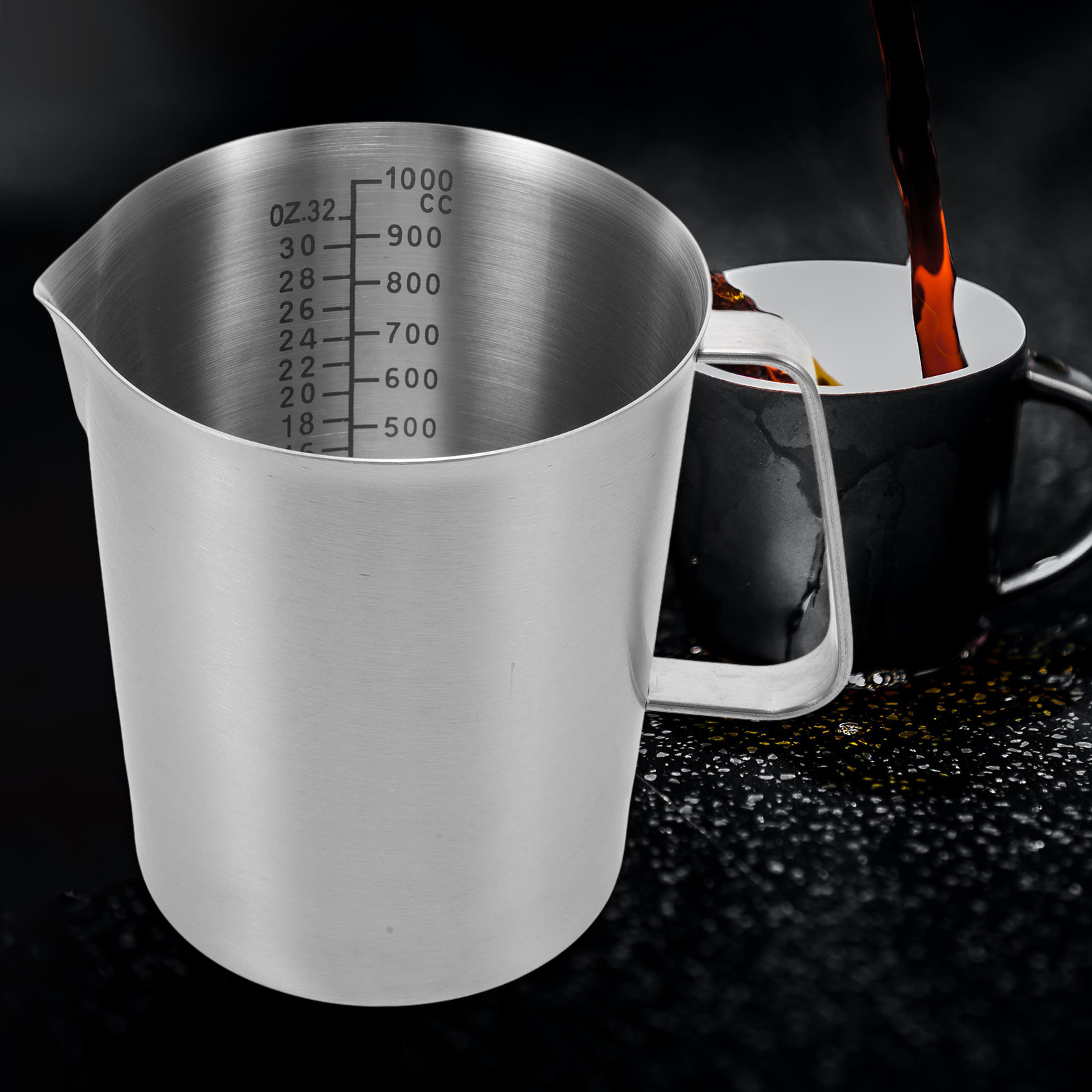 プロ仕様のステンレス製ミルクピッチャー、大容量目盛り付き計量 - Milk Steaming Pitcher のレビューと価格